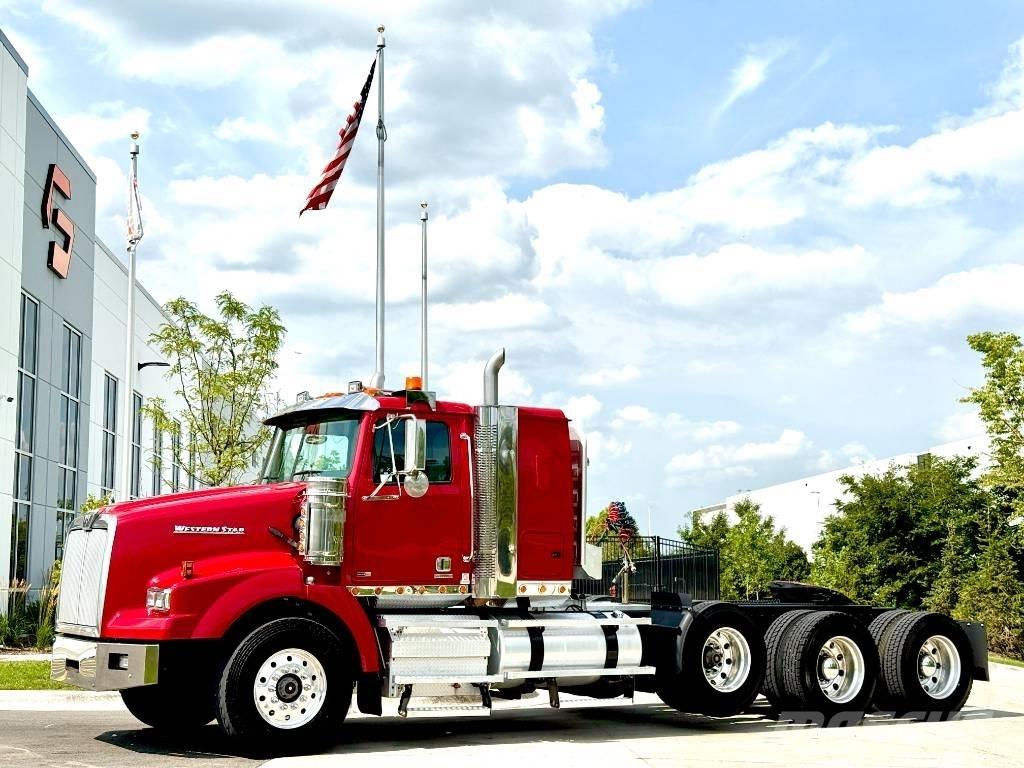 Western Star 4900 SB Vilcēji