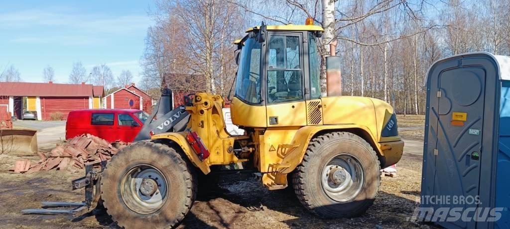 Volvo L 45 B Iekrāvēji uz riteņiem