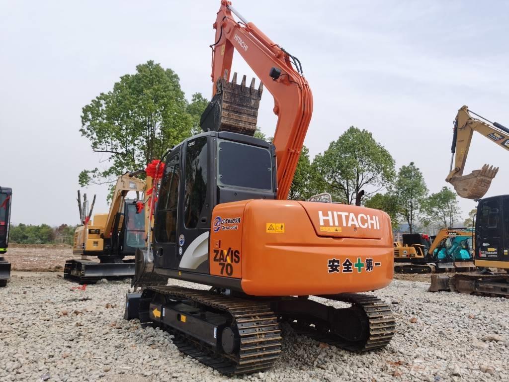 Hitachi ZX 70-5A Kāpurķēžu ekskavatori