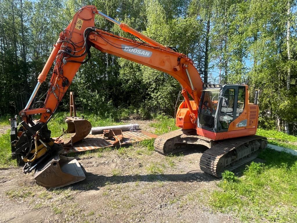 Doosan 235 LCR Kāpurķēžu ekskavatori