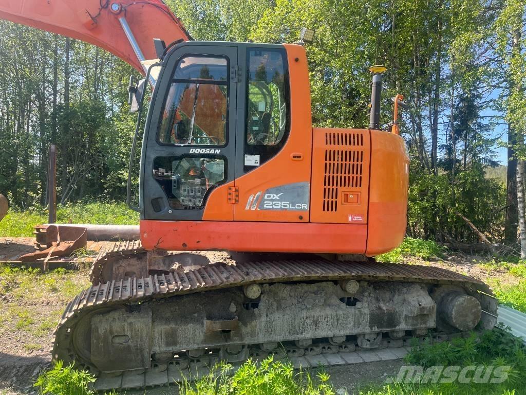 Doosan 235 LCR Kāpurķēžu ekskavatori