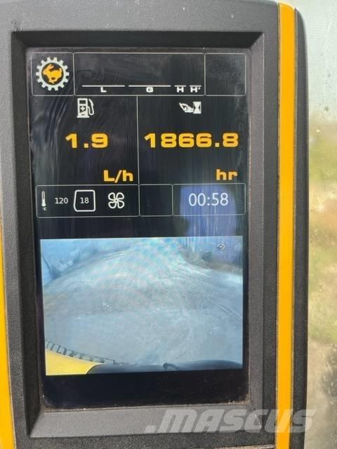 JCB JS 220 LC Kāpurķēžu ekskavatori