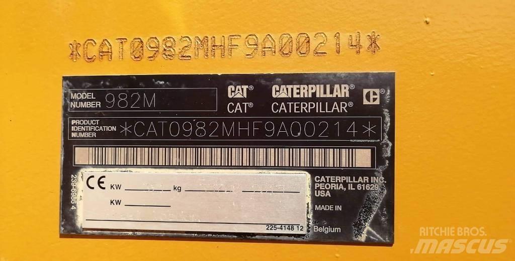 CAT 982 M Iekrāvēji uz riteņiem