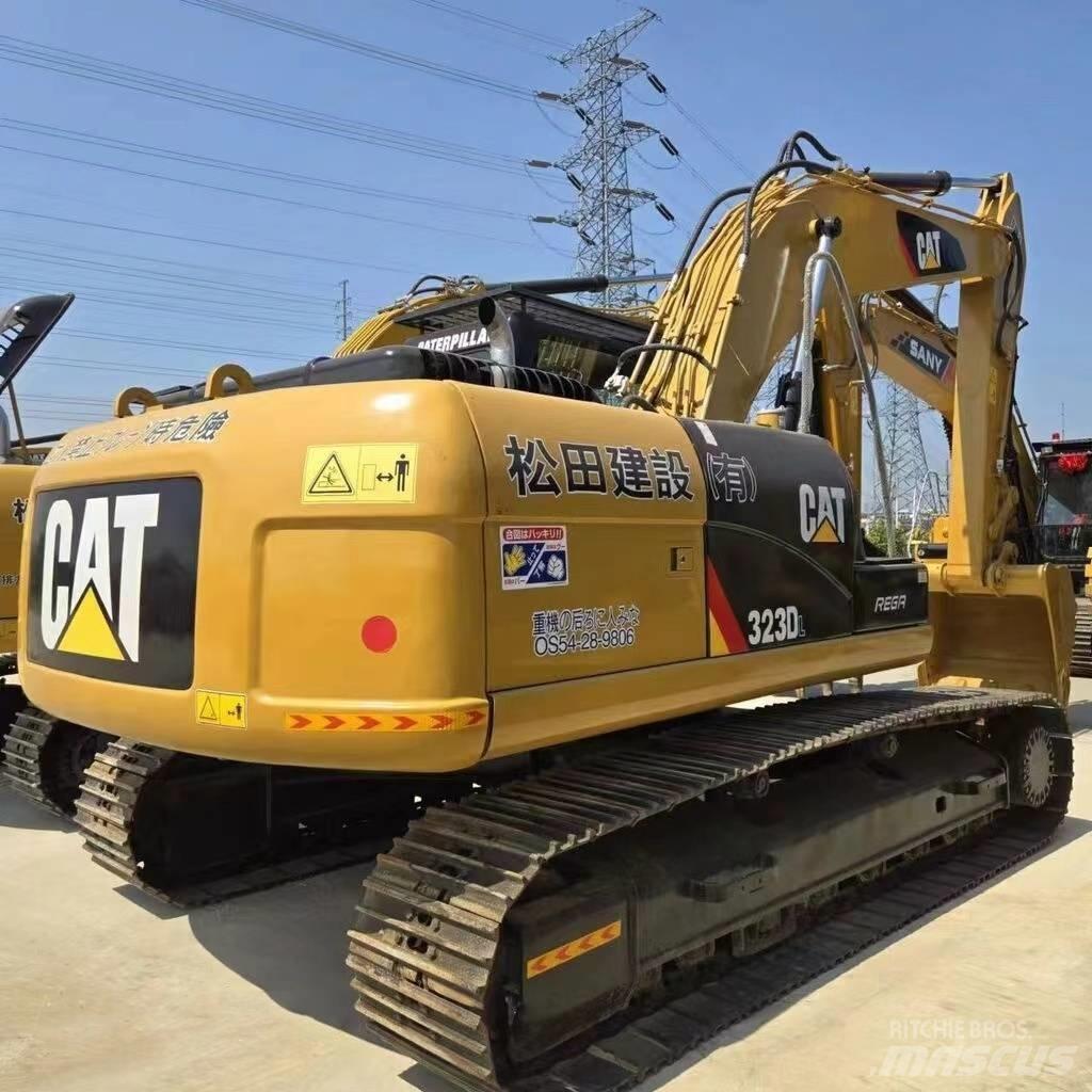 CAT 323 D Kāpurķēžu ekskavatori