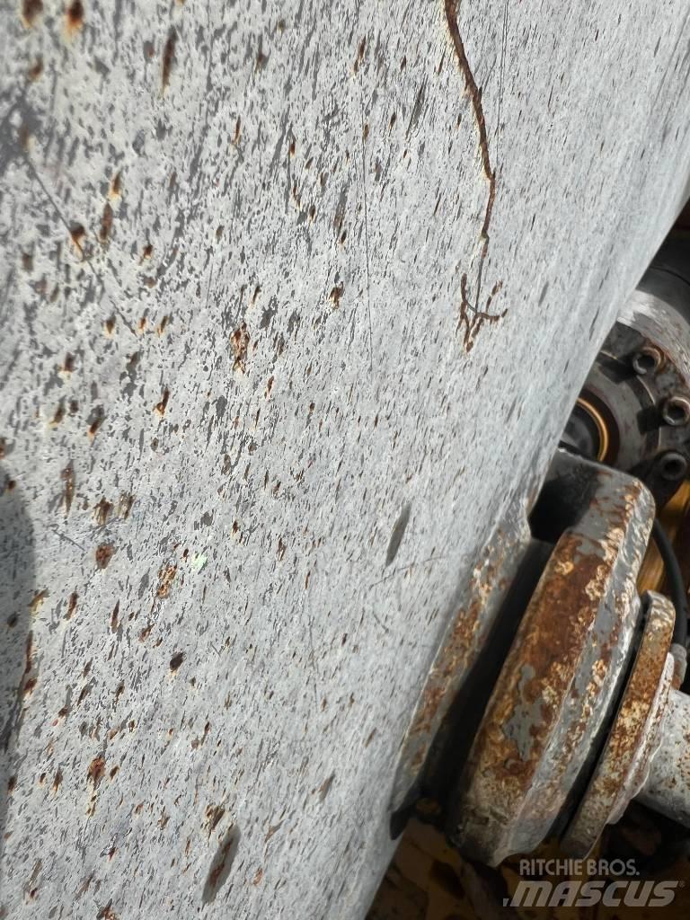Volvo L 180 C Iekrāvēji uz riteņiem