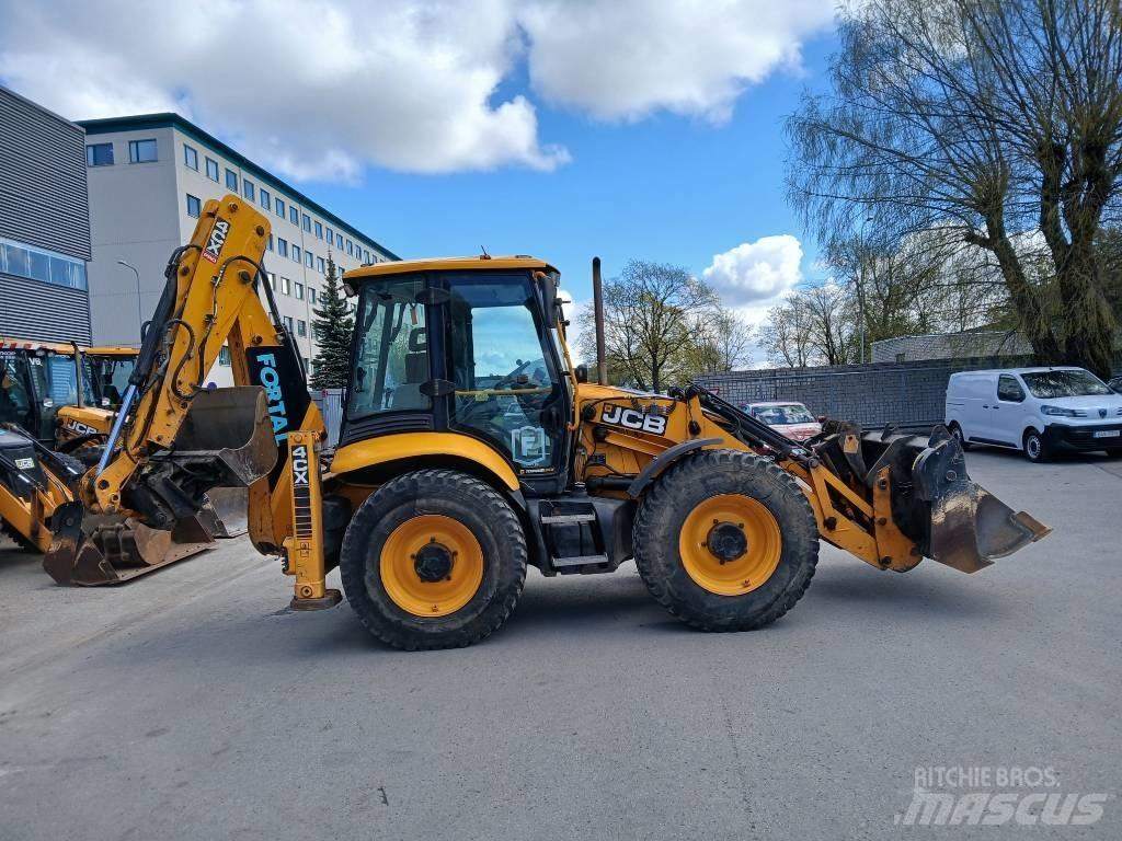 JCB 4cxProAEC Ekskavatori-iekrāvēji