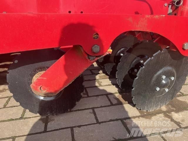 Väderstad Rapid400C Sējmašīnas