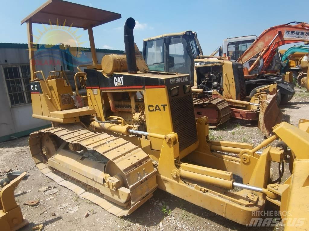 CAT D 3 C Kāpurķēžu buldozeri