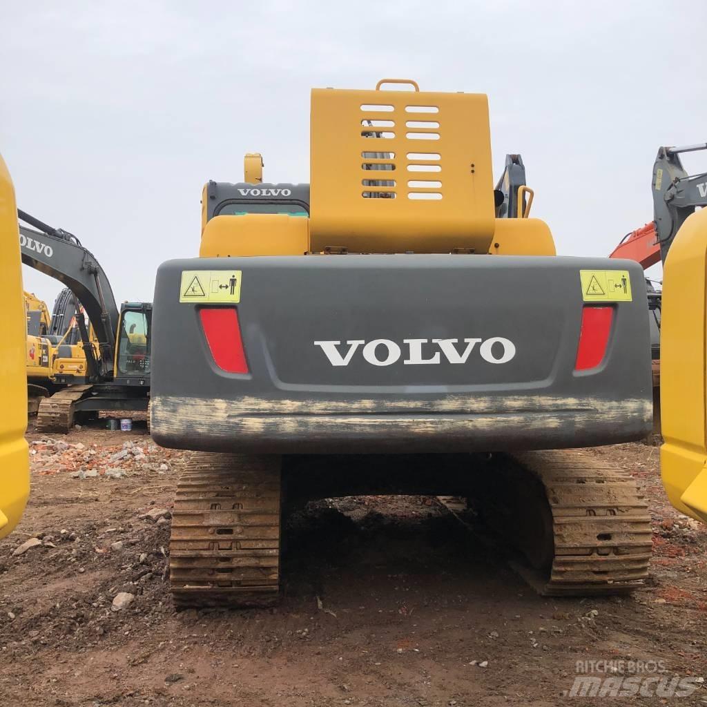 Volvo EC210B Kāpurķēžu ekskavatori