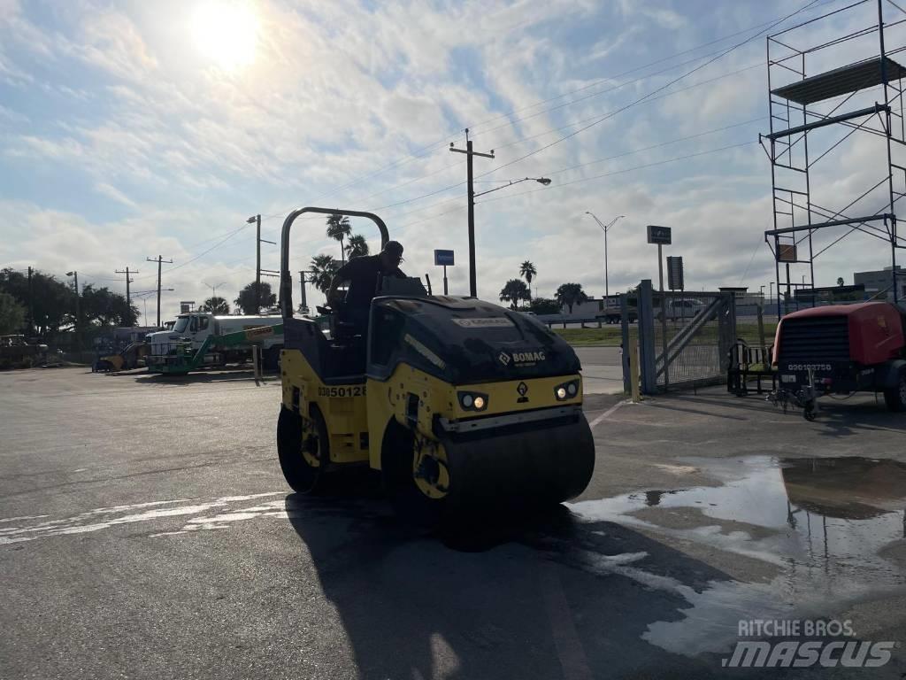 Bomag BW 138 Divvalču grunts veltņi