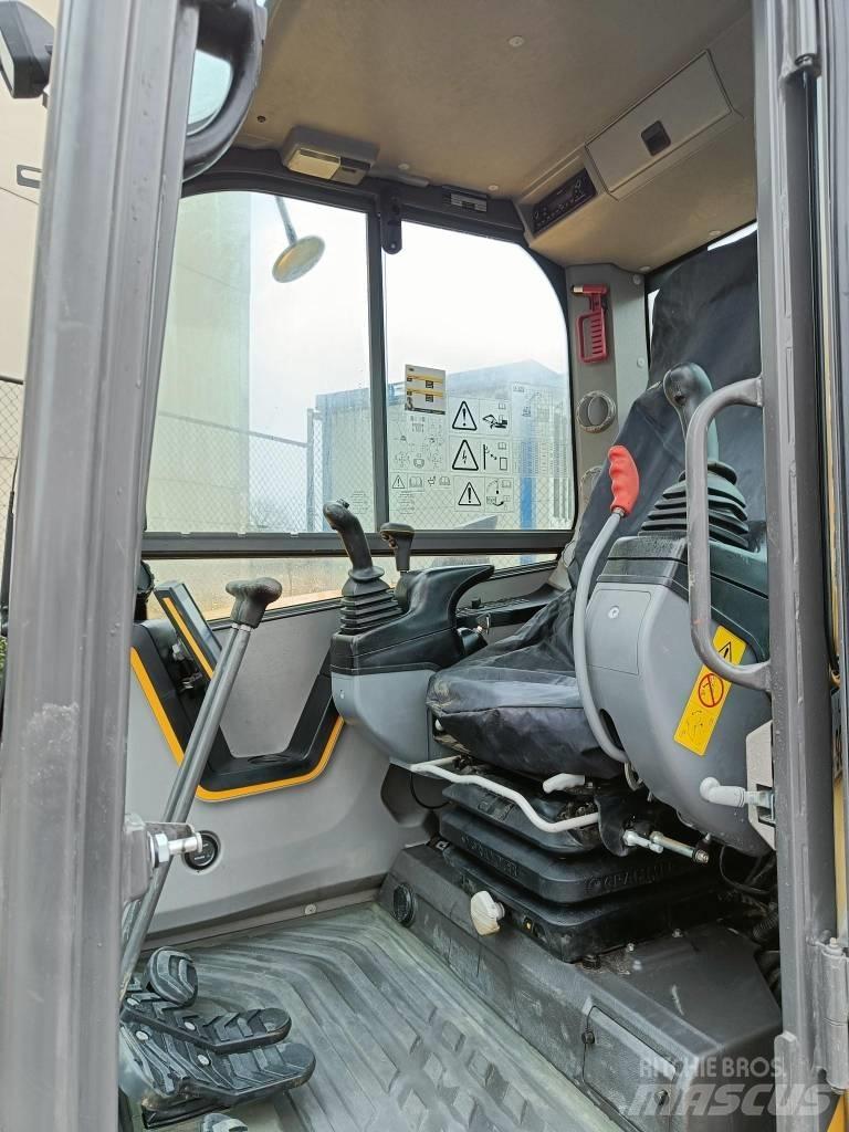 Volvo ECR 88 D Ekskavatori uz riteņiem