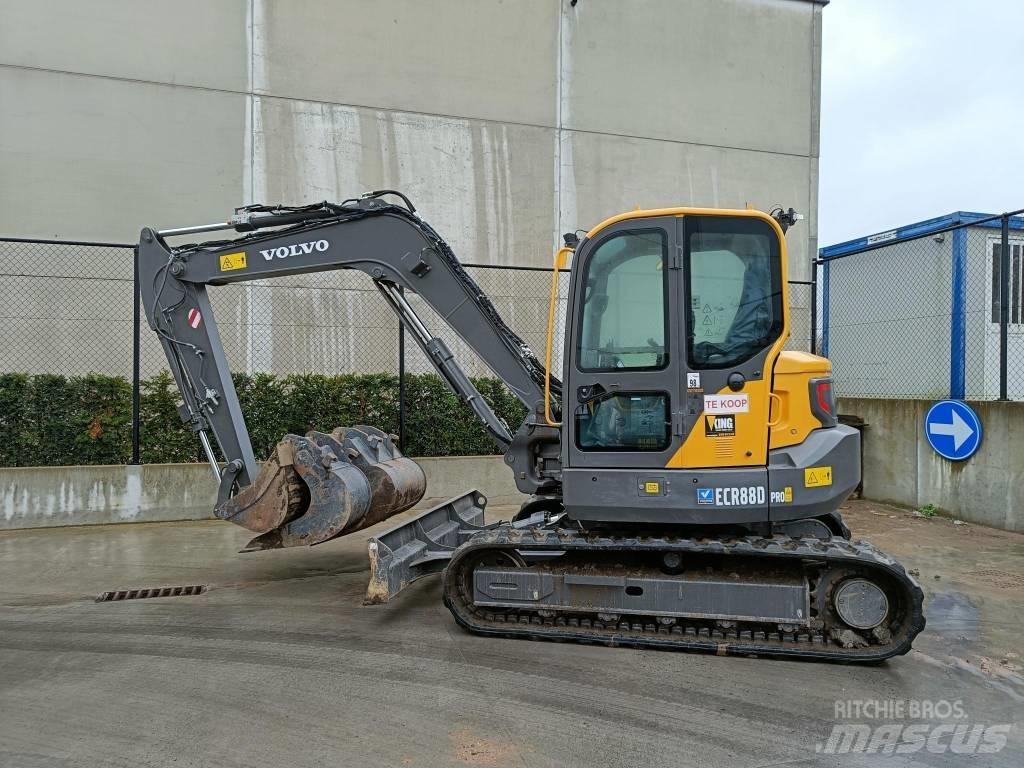 Volvo ECR 88 D Ekskavatori uz riteņiem