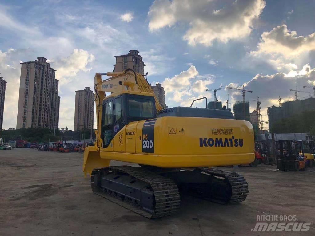 Komatsu PC 200-7 Kāpurķēžu ekskavatori
