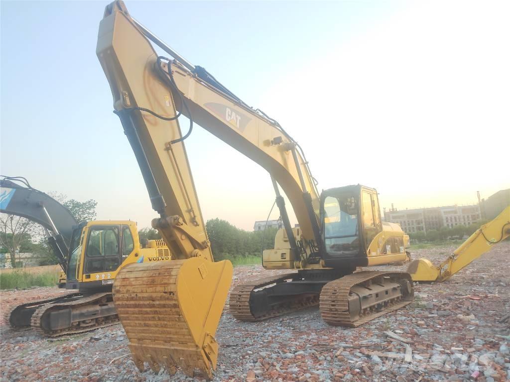 CAT 325C Kāpurķēžu ekskavatori