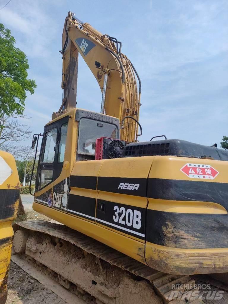 CAT 320 B Kāpurķēžu ekskavatori