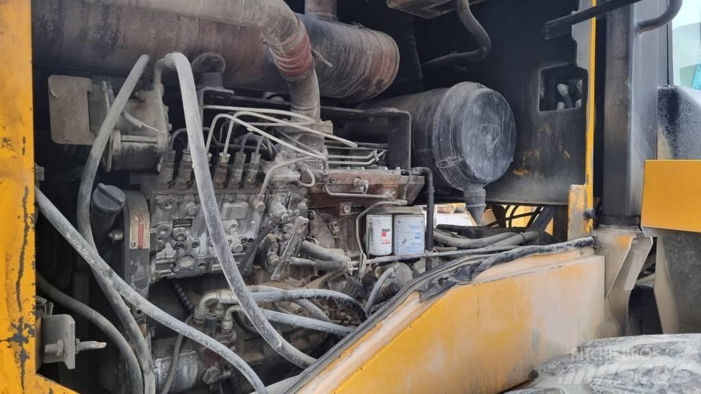 JCB 456 Iekrāvēji uz riteņiem