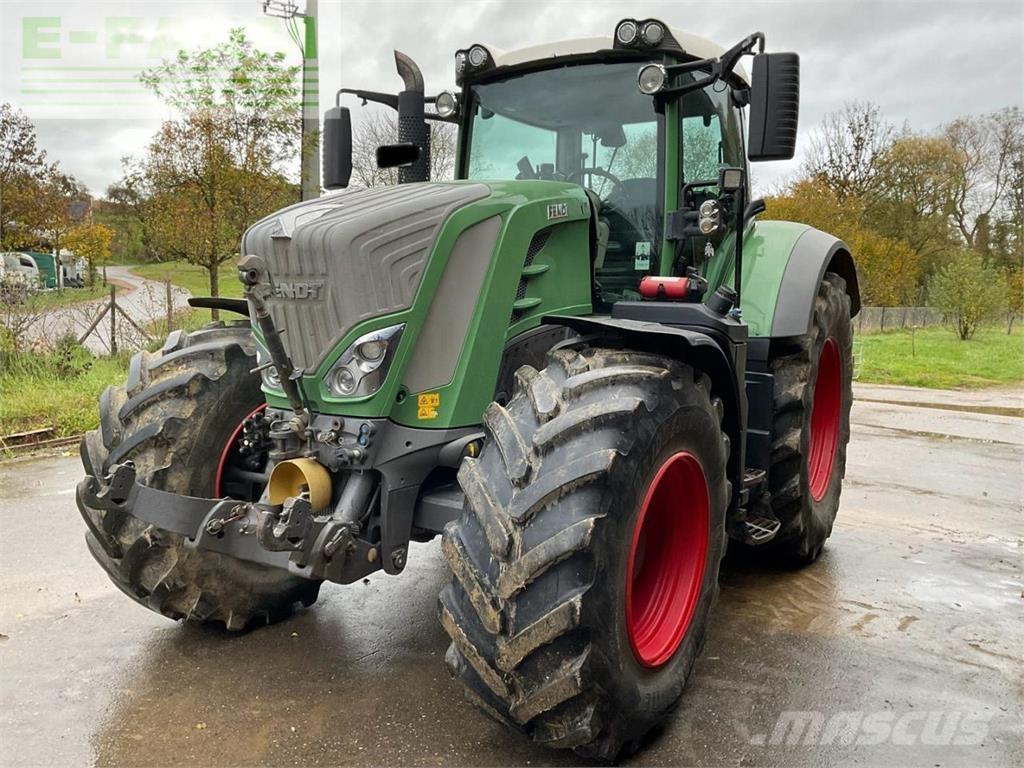Fendt 828 Vario S4 Traktori