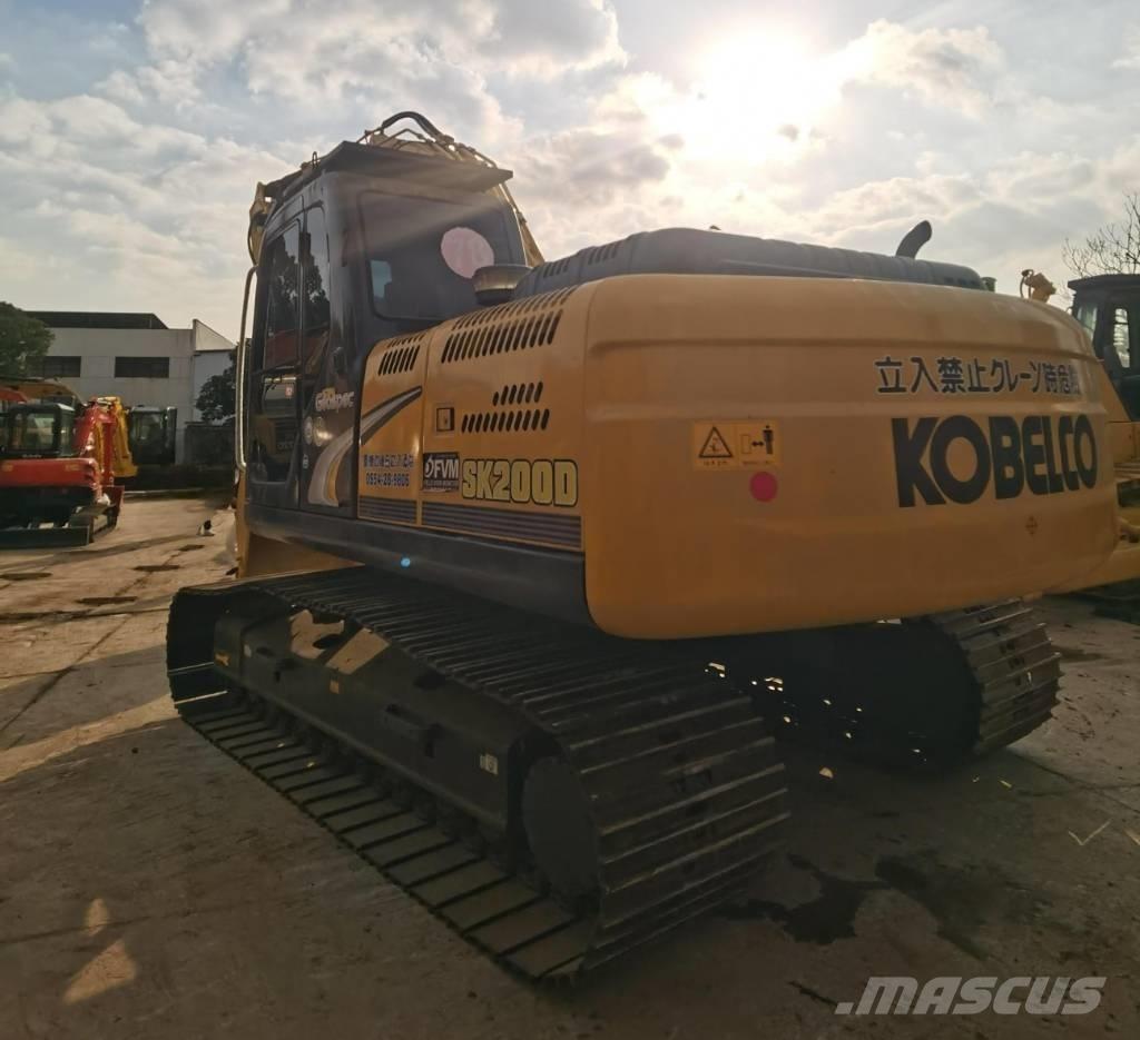 Kobelco SK 200 Kāpurķēžu ekskavatori