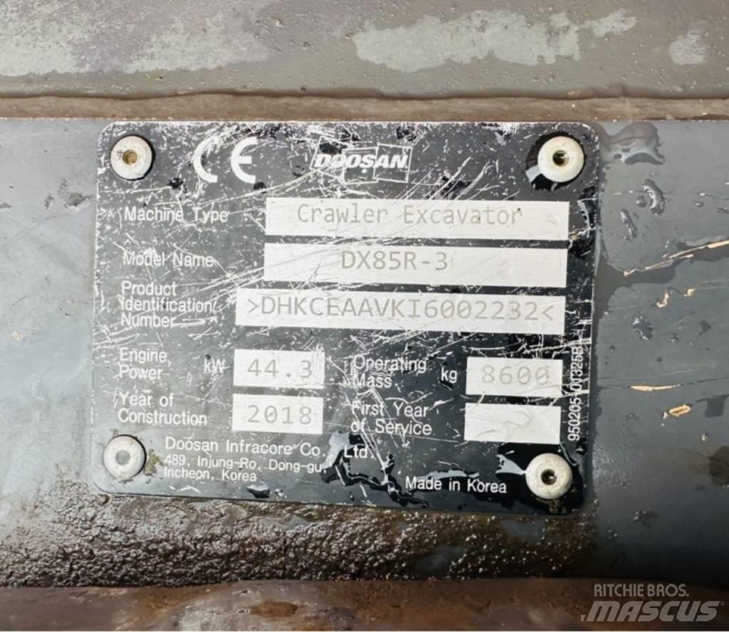 Doosan DX 85 R-3 Vidēja lieluma ekskavatori 7 t - 12 t