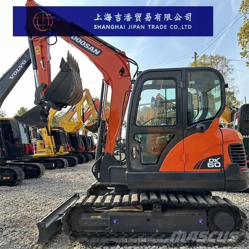 Doosan DX 60 Mini ekskavatori < 7 t
