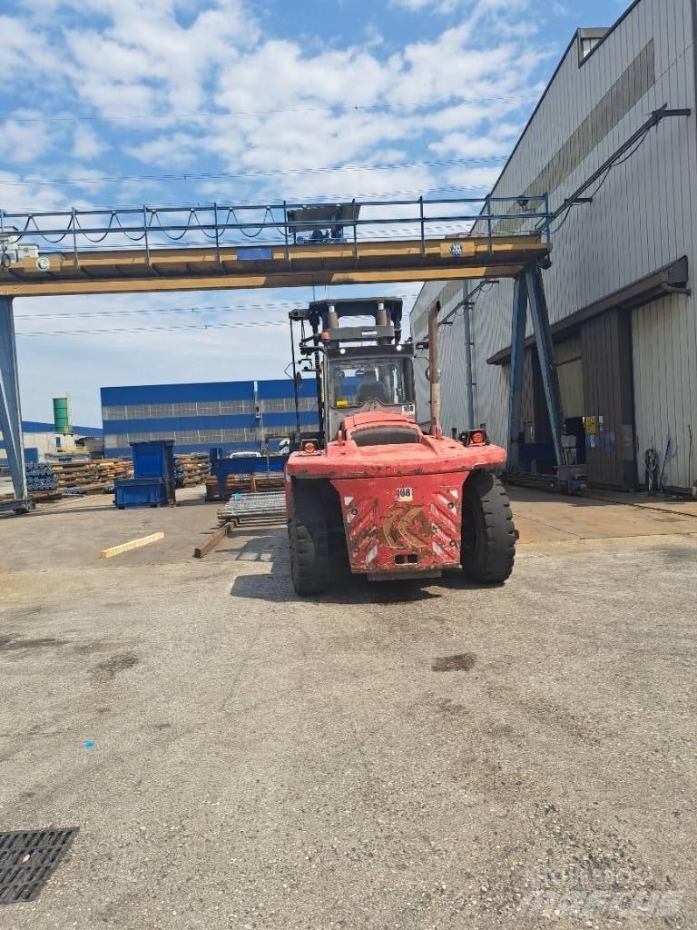 Kalmar DCF 220-12LB Tehnika ar dīzeļa dzinēju
