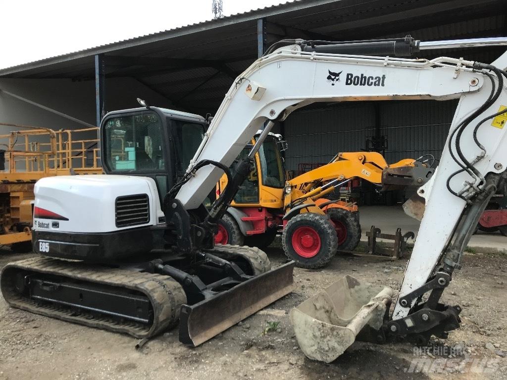 Bobcat E 80 EA Vidēja lieluma ekskavatori 7 t - 12 t