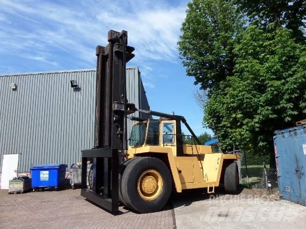 CAT V 800 Tehnika ar dīzeļa dzinēju