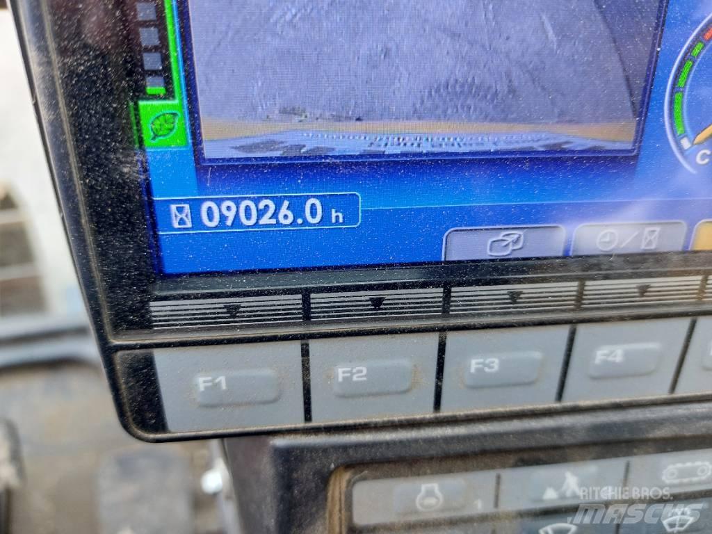 Komatsu PC138USLC-11 Kāpurķēžu ekskavatori