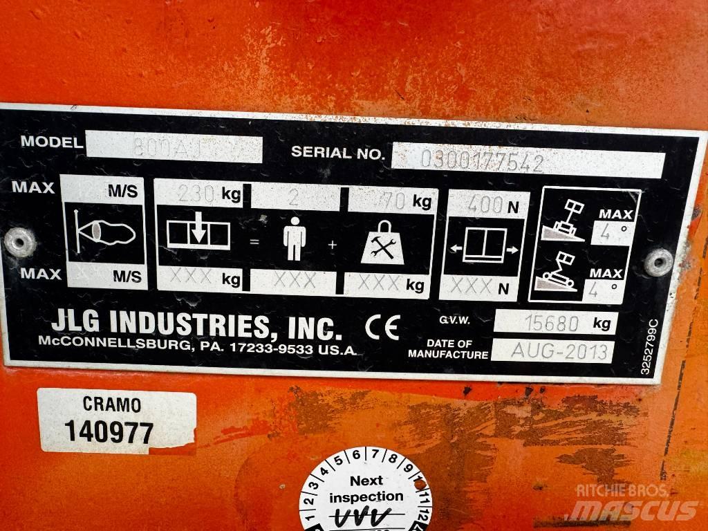 JLG 800AJ Strēles pacēlāji
