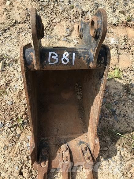  12 BUCKET, 35mm PINS Kausi