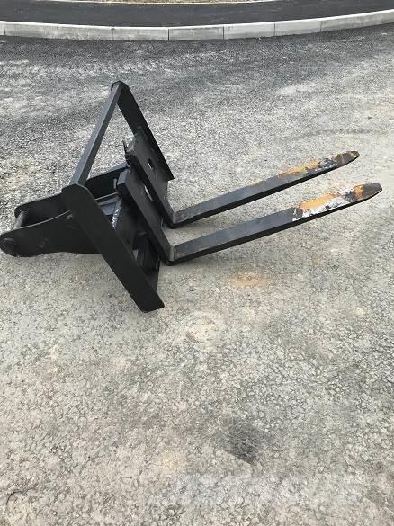  13T PALLET FORK Būvniecība- Citi