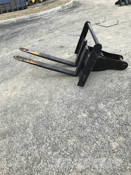  13T PALLET FORK Būvniecība- Citi