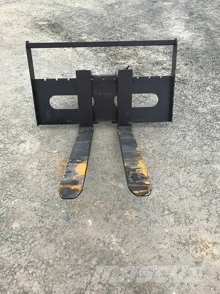  13T PALLET FORK Būvniecība- Citi