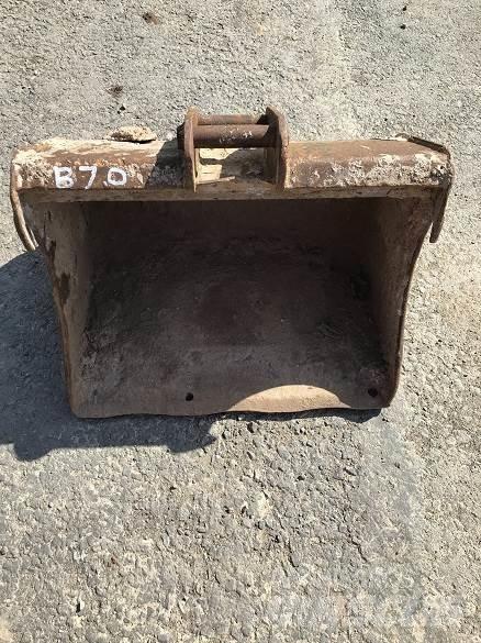  2' BUCKET, 30mm PINS Kausi