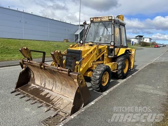 JCB 3CX Ekskavatori-iekrāvēji