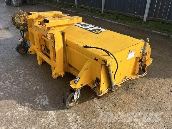 JCB SWEEPER SC240 Būvniecība- Citi