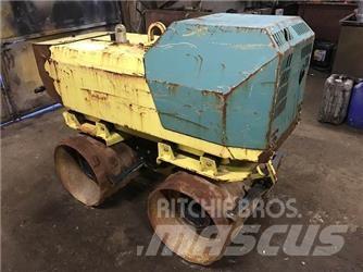 Rammax 1515 MI Divvalču grunts veltņi