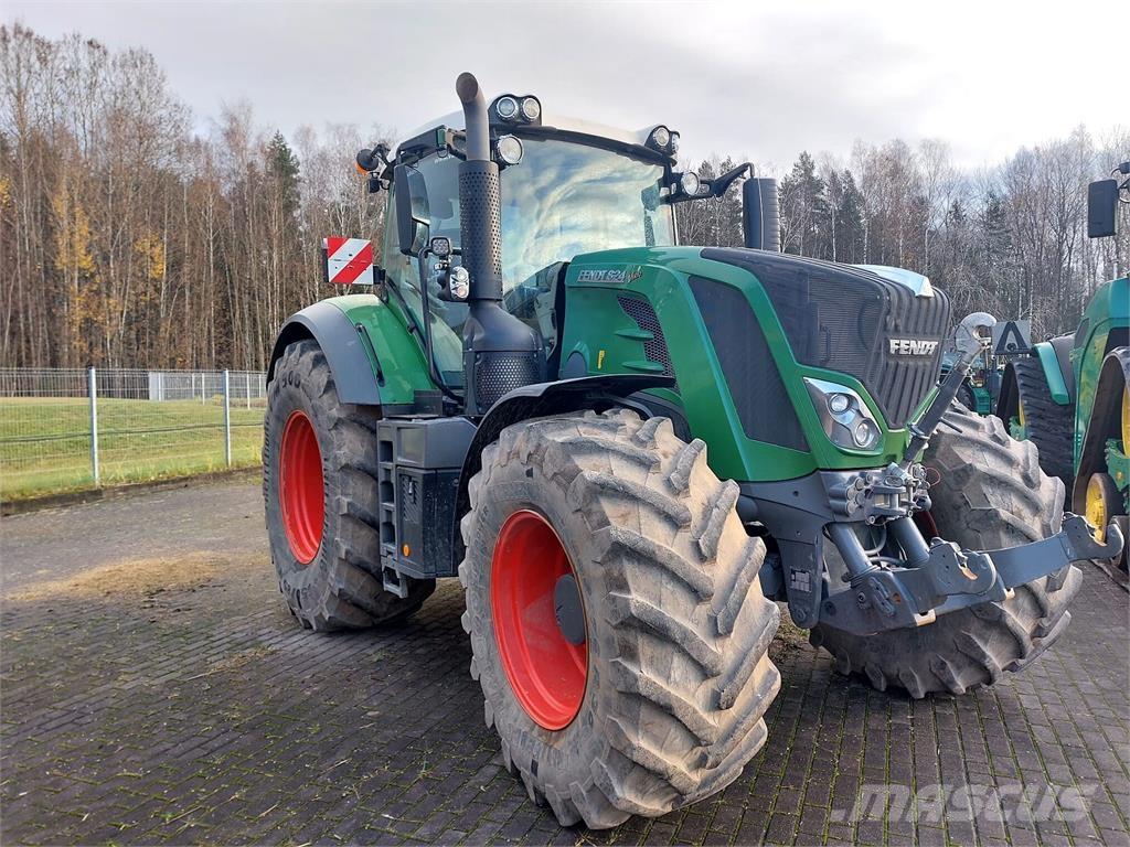 Fendt 824 Vario Traktori