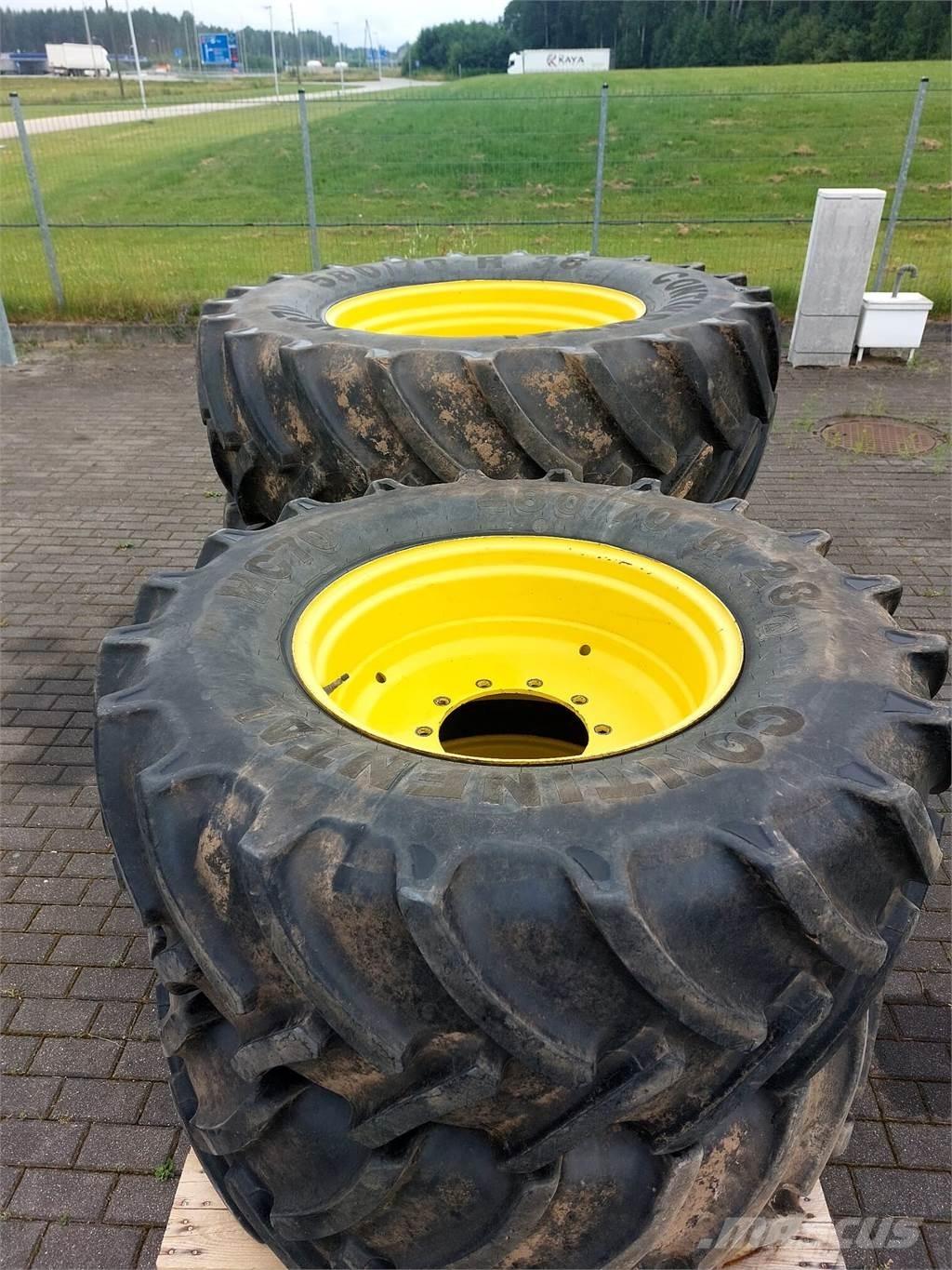 John Deere 6140R Traktori