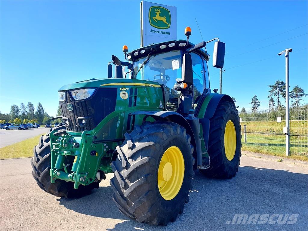 John Deere 6250R Traktori