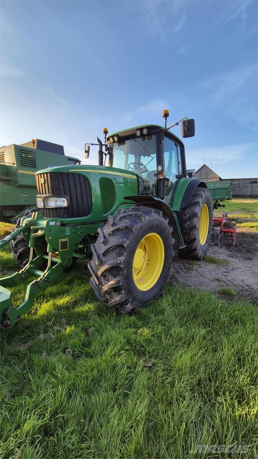 John Deere 6920 Traktori