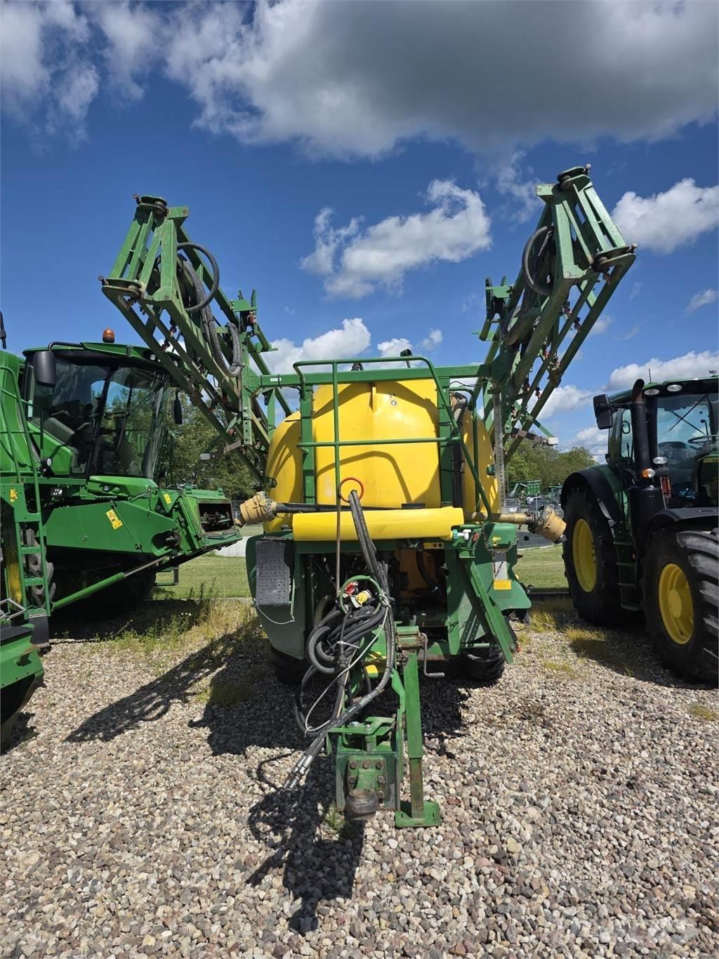 John Deere 740 Piekabināmie smidzinātāji(miglotāji)