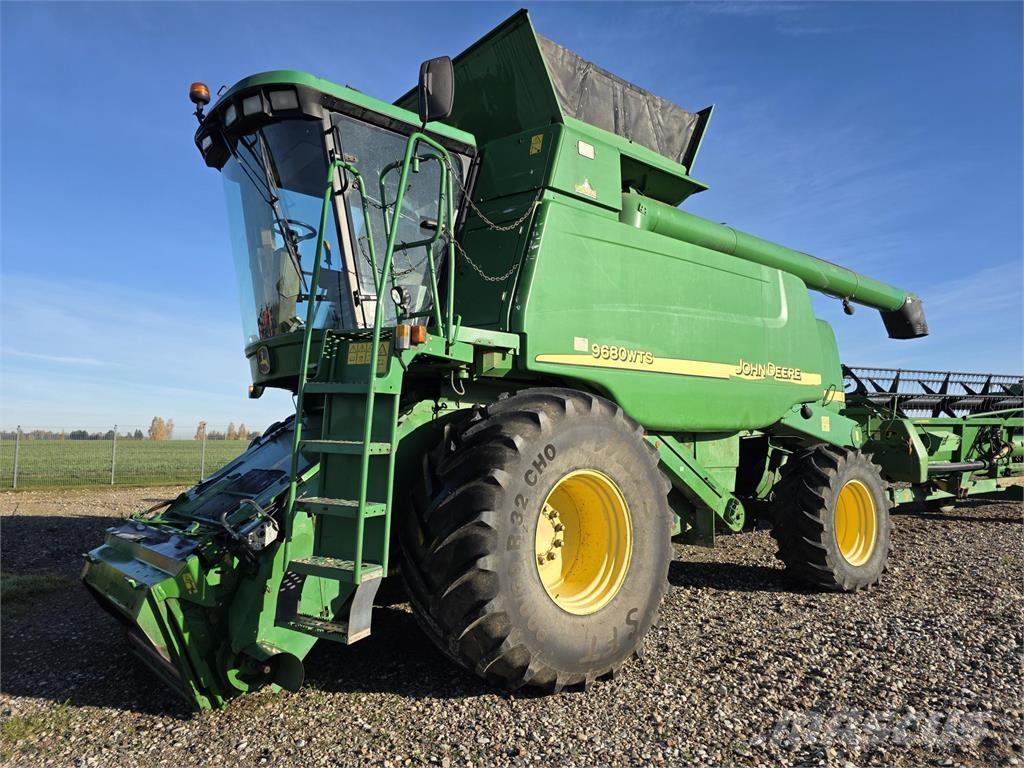 John Deere 9680 WTS Ražas novākšanas kombaini