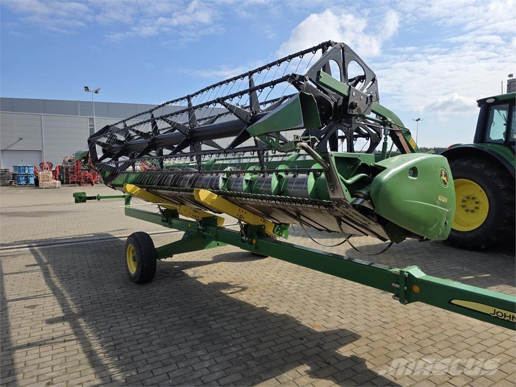 John Deere T660 Ražas novākšanas kombaini