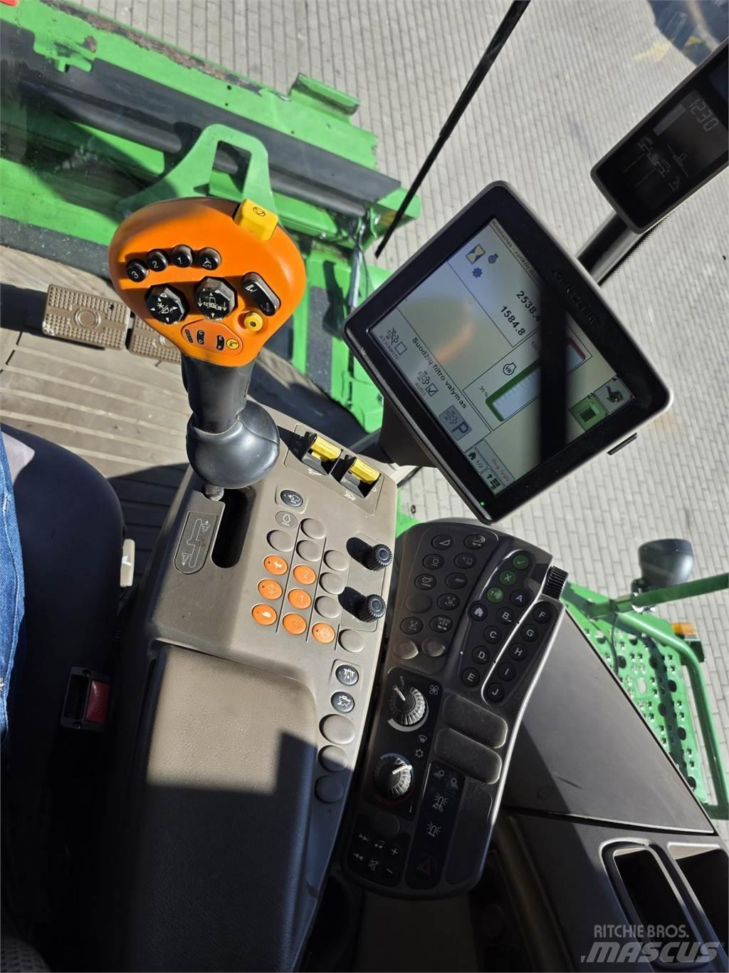 John Deere T660 Ražas novākšanas kombaini