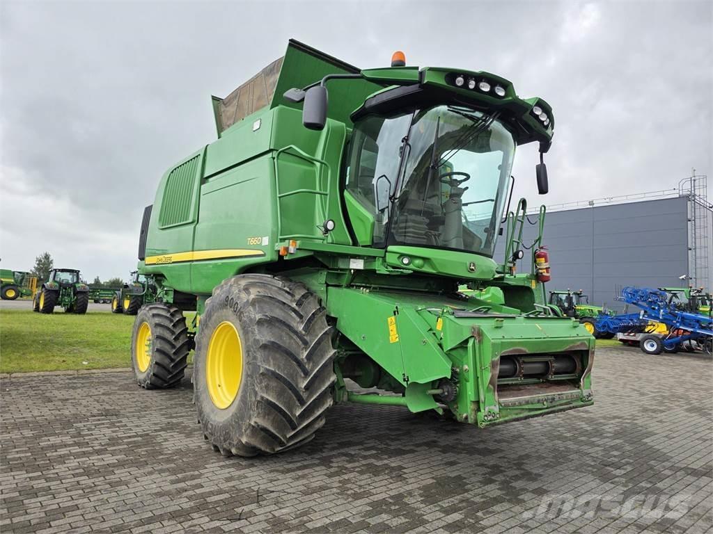 John Deere T660 Ražas novākšanas kombaini