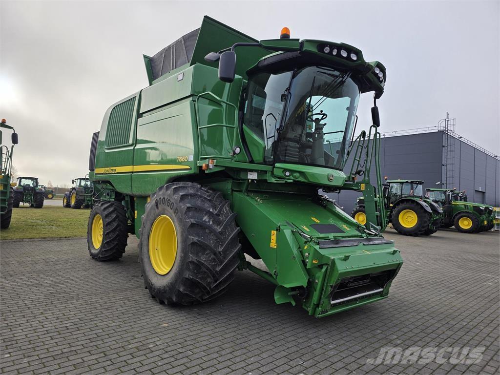John Deere T660 Ražas novākšanas kombaini