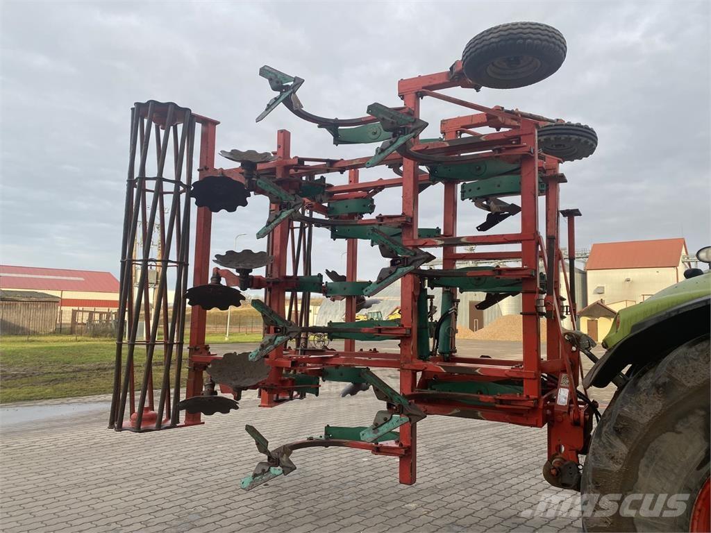 Kverneland CLD Cits lopbarības novācēju, kombainu aprīkojums