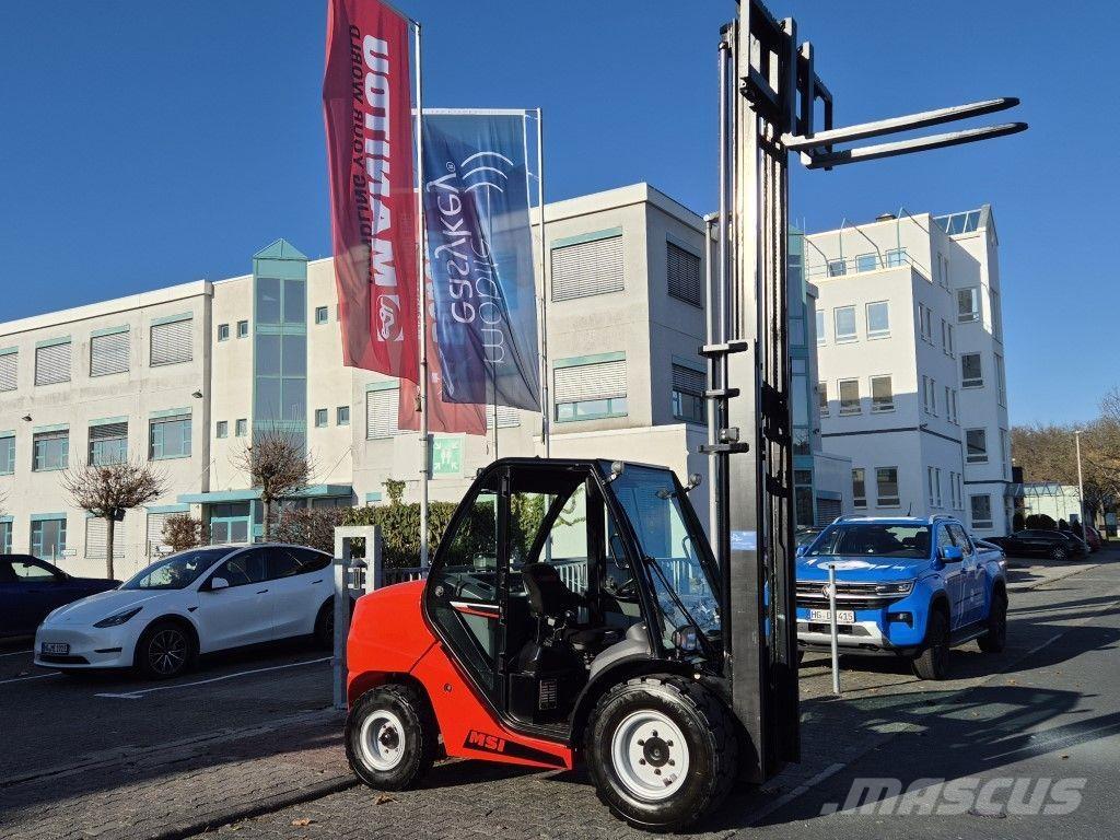 Manitou MSI 35 Apvidus autokrāvējs