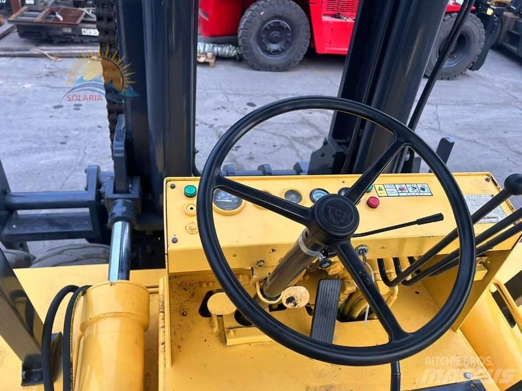 TCM FD 25 Tehnika ar dīzeļa dzinēju